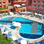 Club Side Coast